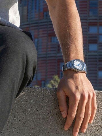 Lotus Analoog horloge in Zilver