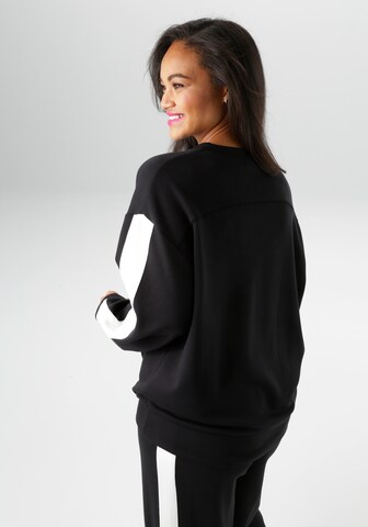 Aniston Shirt in Black