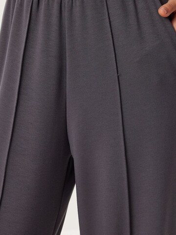 Happiness İstanbul - Calças de fato em cinzento