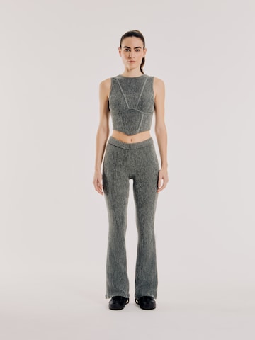 OUT OF ORBIT Top 'Sila' in Grey: front