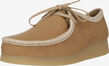 Chaussure à lacets 'Wallabee EVO' CLARKS en marron : devant