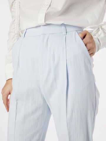 regular Pantaloni con pieghe 'Haley' di Lindex in blu