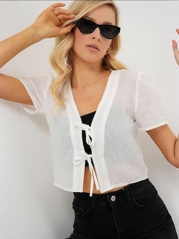 Bigdart Bolero in White