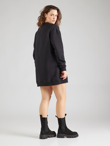 Abito di Calvin Klein Jeans Curve in nero