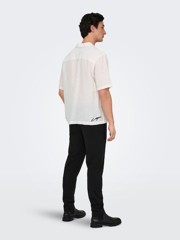 Coupe regular Chemise 'ONSCaidenly' Only & Sons en blanc