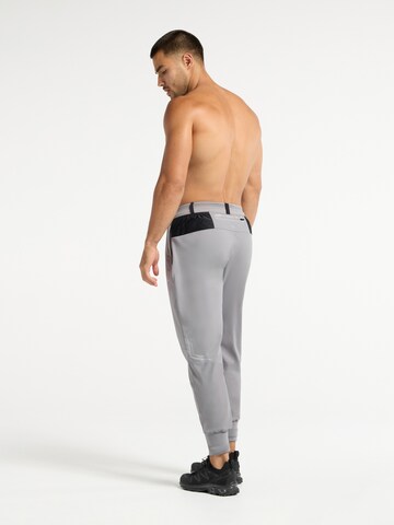 A-Game - regular Pantalón deportivo en gris