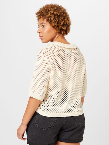 Pull-over 'LAYA' PIECES Curve en blanc