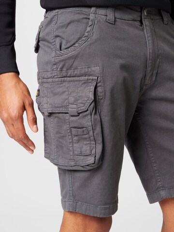 ALPHA INDUSTRIES Regular Cargo Pants in Grey