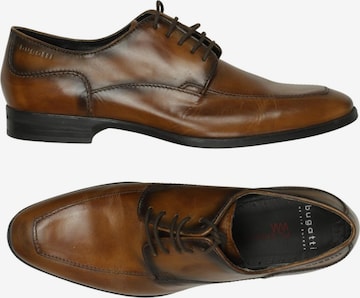 bugatti Halbschuh 42 in Braun: Vorderseite