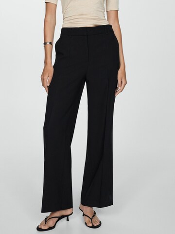 Wide Leg Pantalon à plis 'Carlos' MANGO en noir : devant