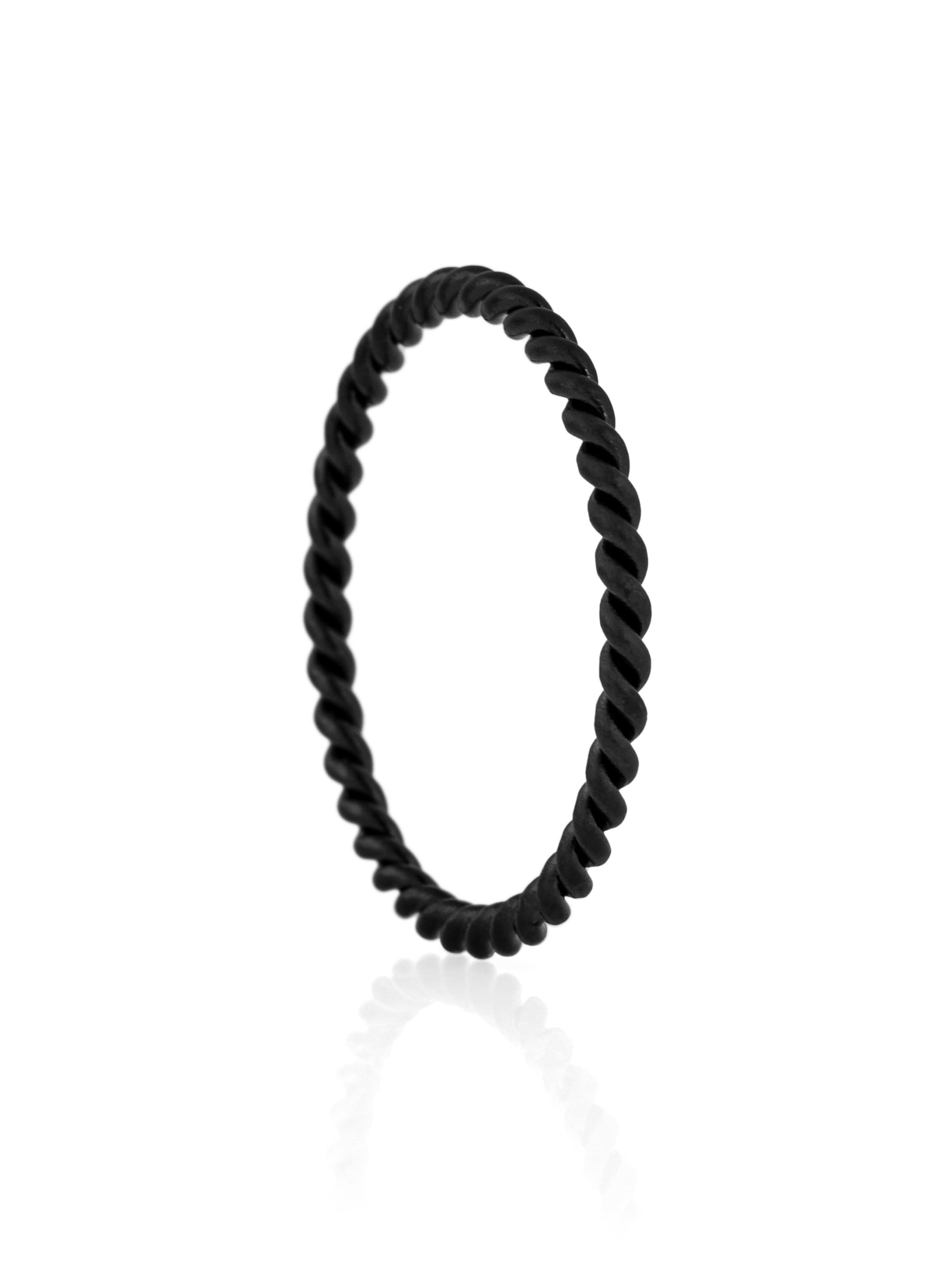 Akitsune Ring 'Mare' in Black