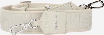 Calvin Klein Regular Accessoires voor tassen in Beige: voorkant