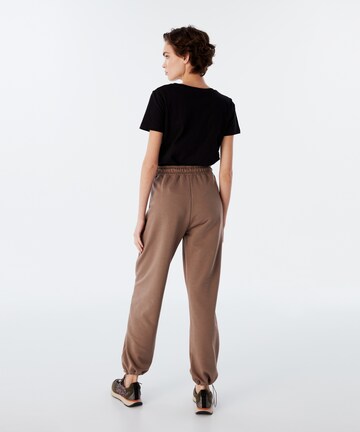 Twist Loosefit Broek in Bruin