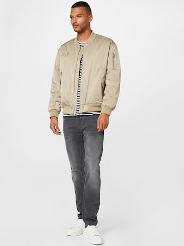 ESPRIT Overgangsjakke i beige