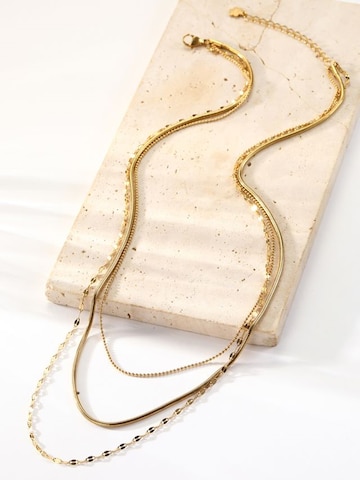 Collana 'Fine Triple Layer' di Hey Happiness in oro