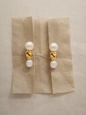 Boucles d'oreilles 'Aria' LA MAISON GISEL B. en blanc