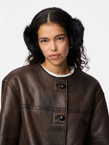 PIECES - Calentador de orejas 'PCMINNI' en negro: frente