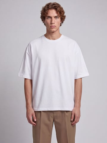 aprel Shirt in White: front