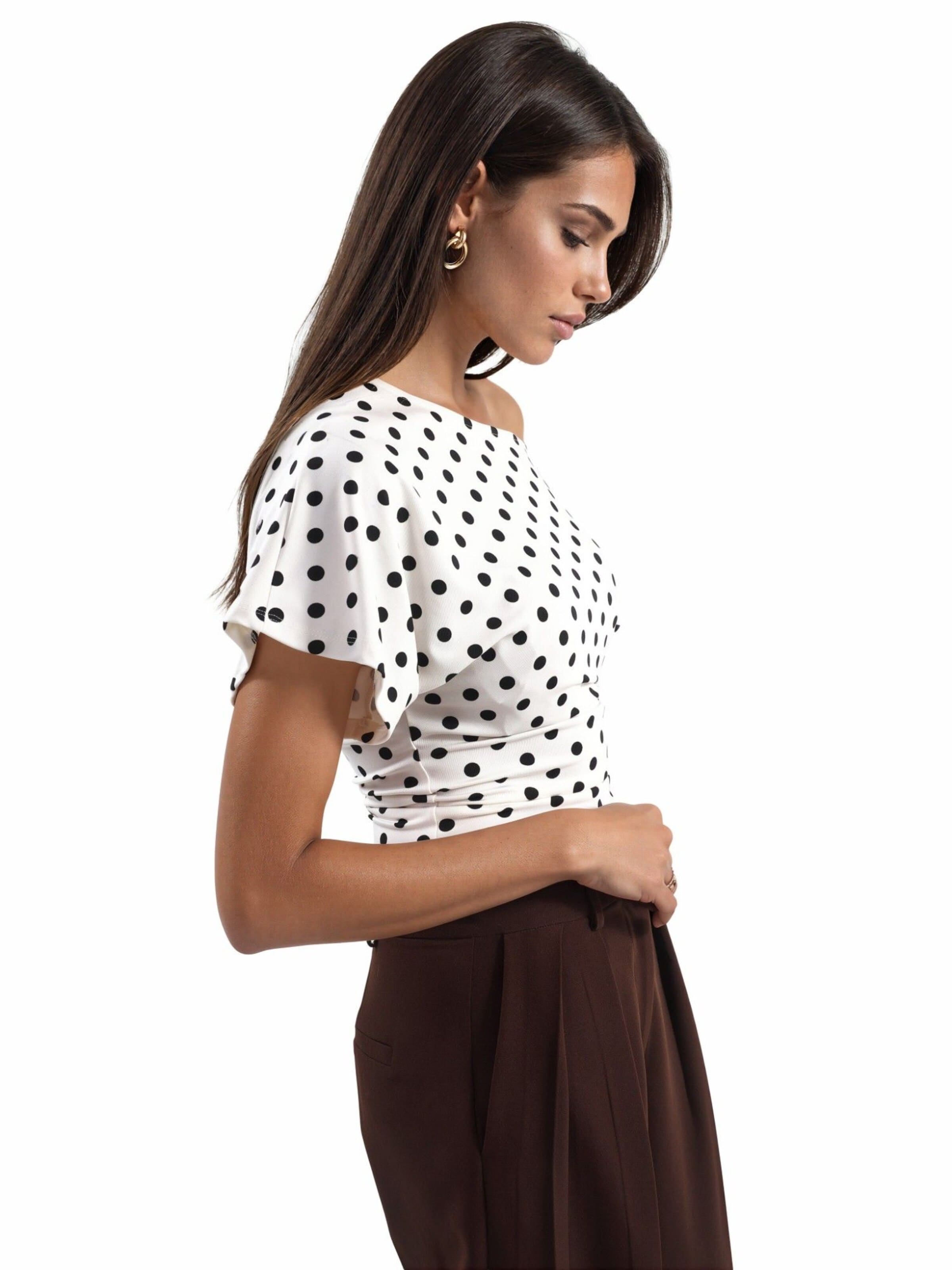 Maglietta 'T-Shirts' di Hiccup in bianco