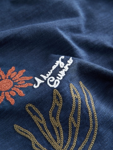 T-Shirt Next en bleu