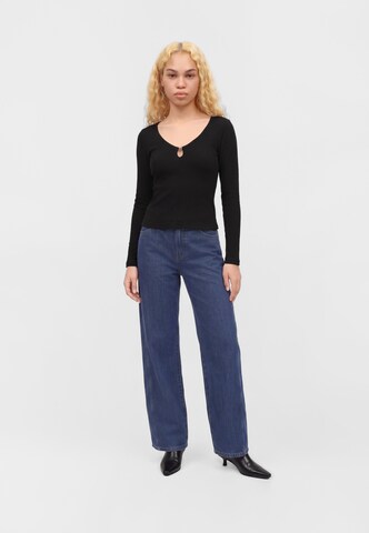 Calvin Klein JeansMajica - crna boja: prednji dio
