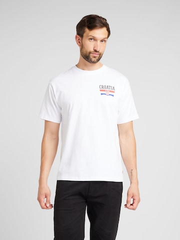 LEVI'S ® T-Shirt 'Levi's® Red Tab™ Vintage Tee' in Weiß: Vorderseite
