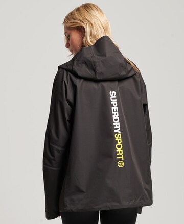 Superdry Sportjacke in Schwarz