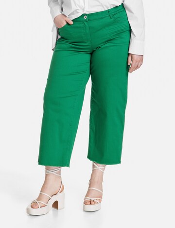 SAMOON Regular Pants in Green: front