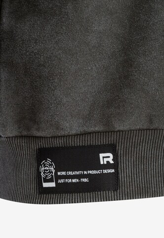 Redbridge Sweatshirt 'Batley' in Grau