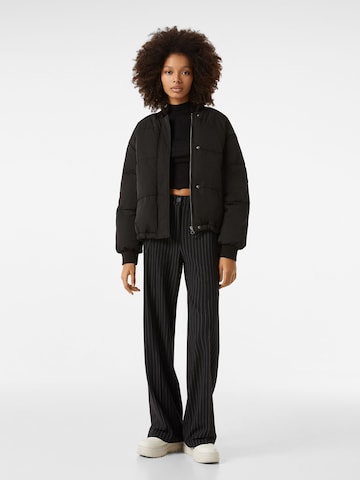 Bershka Jacke in Schwarz