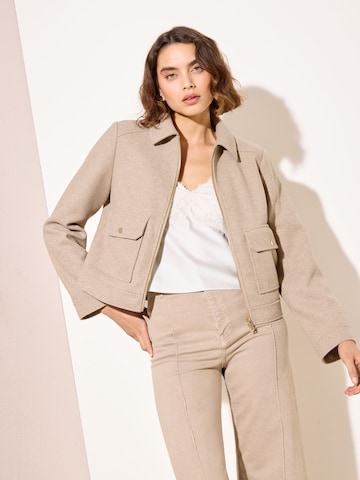 Friends Like These Tussenjas in Beige