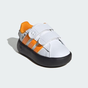 Baskets 'Adidas x Star Wars Grand Court 2.0' ADIDAS SPORTSWEAR en blanc