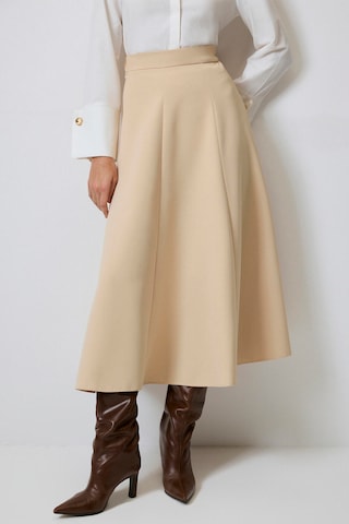 Touche Prive Rok in Beige: voorkant