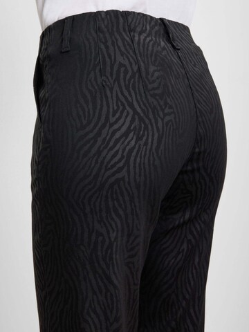 LAURIE Regular Trousers 'Taylor' in Black