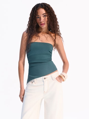 Haut Bershka en vert : devant