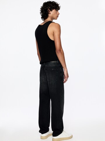 Pull&Bear Loose fit Jeans in Black