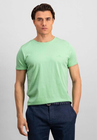 T-Shirt FYNCH-HATTON en vert : devant