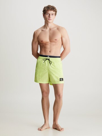 Calvin Klein Swimwear Badeshorts in Grün