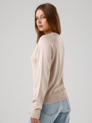 GORG Knit Cardigan in Beige