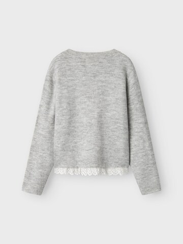 NAME IT Pullover i grå