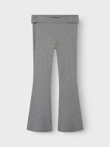 évasé Pantalon NAME IT en gris