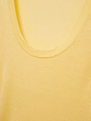MANGO Sweter 'Zuki' w kolorze żółty