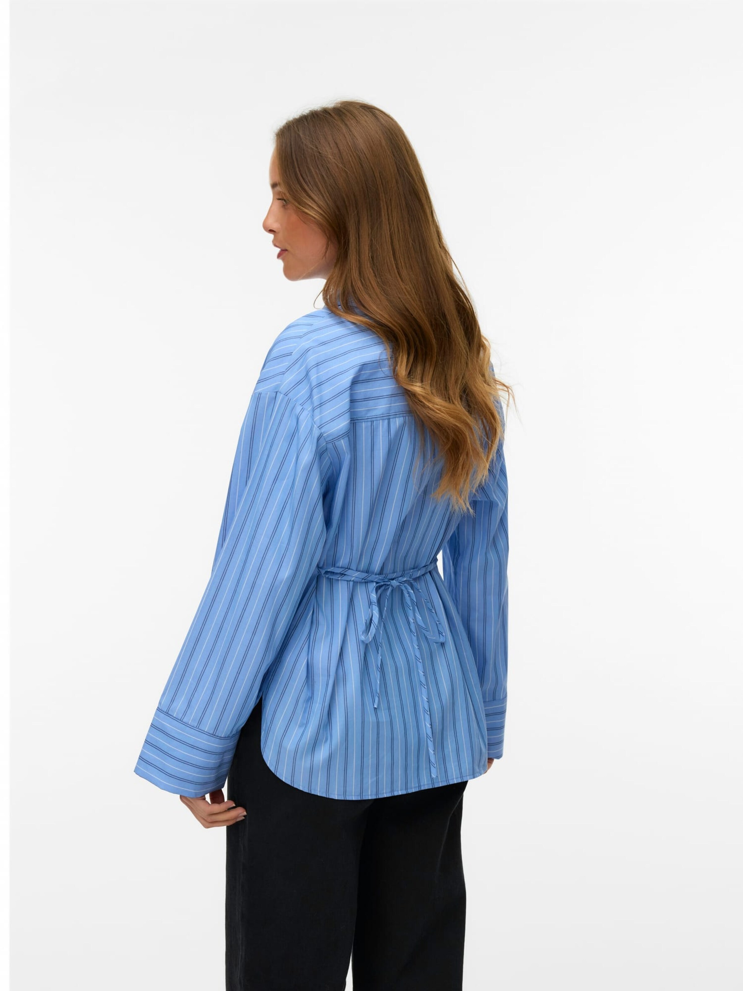 VERO MODA Blouse 'Gina' in Blauw