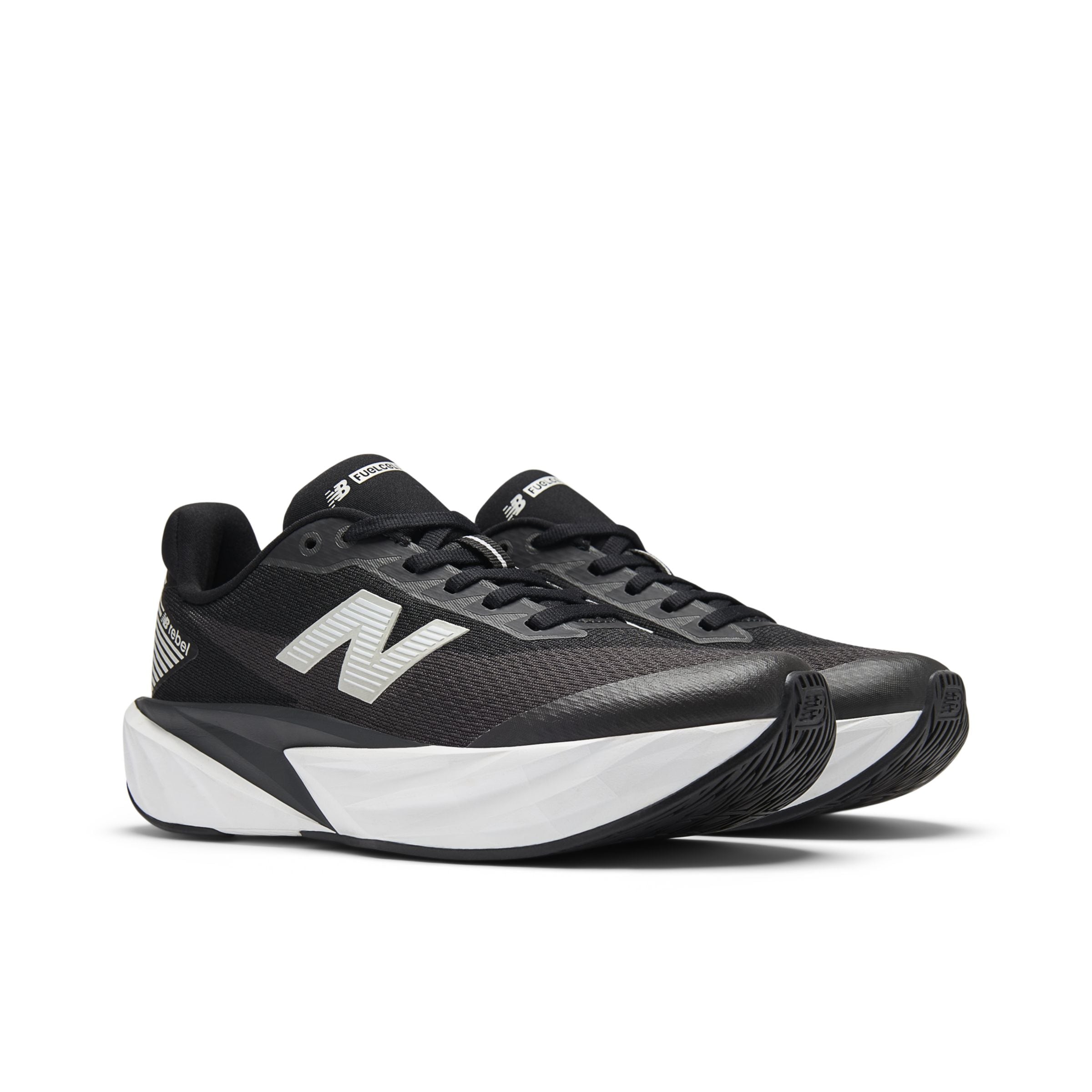new balance Sneakers laag 'FuelCell Rebel' in Zwart