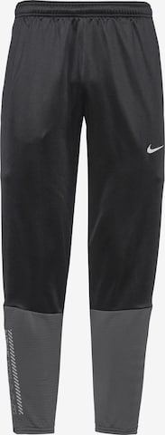 NIKETapered Sportske hlače - crna boja: prednji dio