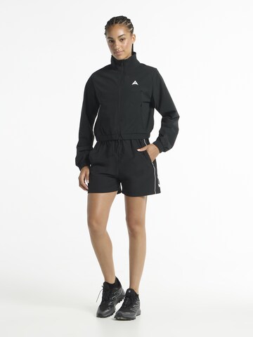 melns A-Game Sporta jaka 'Lifewear'