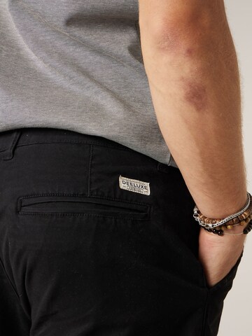 Regular Pantalon chino 'Varty' Deeluxe en noir