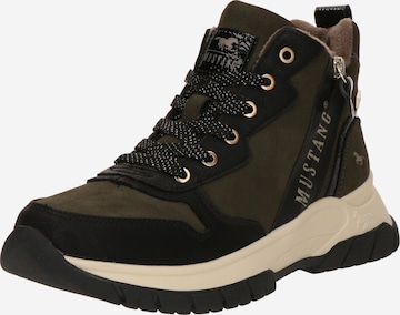 MUSTANG Sneaker high i sort: forside