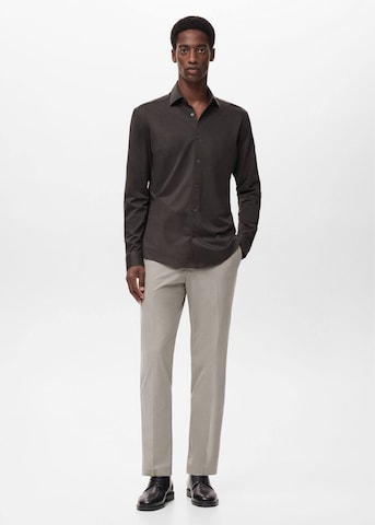 MANGO MAN Regular Fit Hemd 'Adana' in Braun