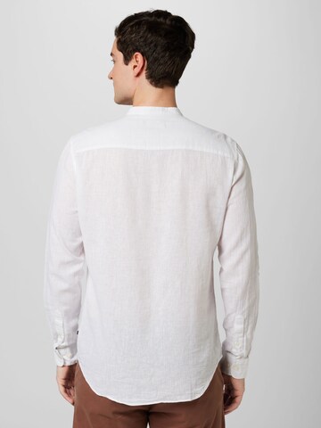 Matinique - Ajuste regular Camisa 'Trostol' en blanco